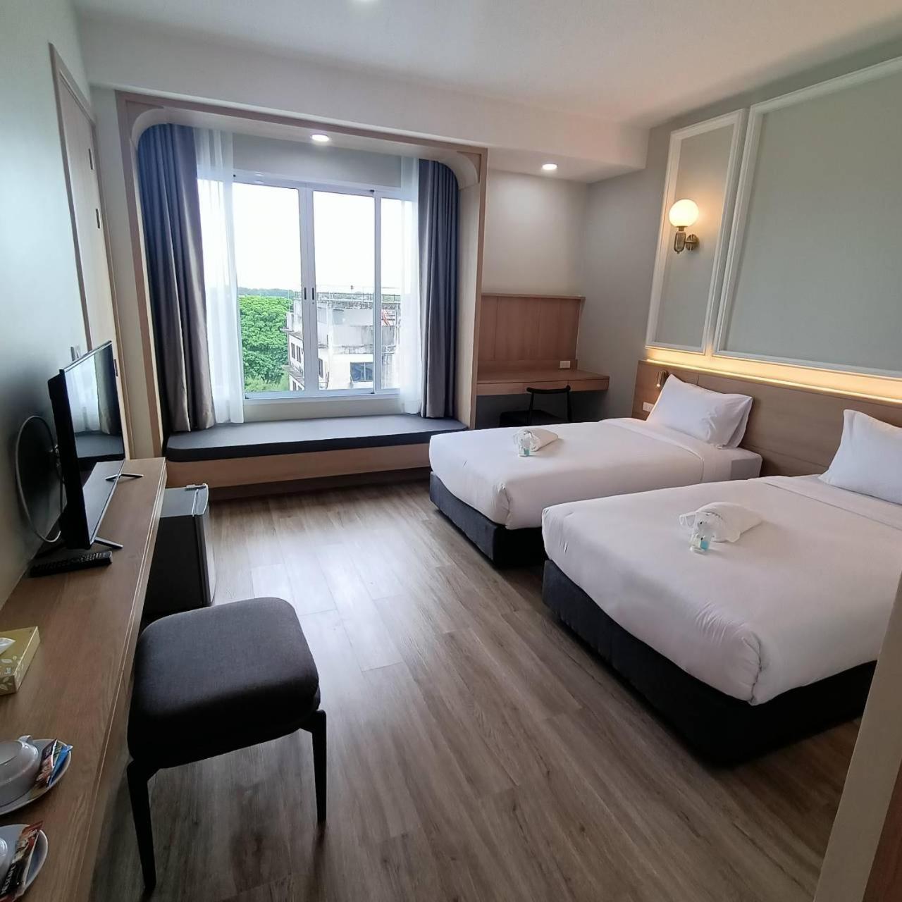 Mayflower Grande Suite Hotel Phitsanulok Εξωτερικό φωτογραφία