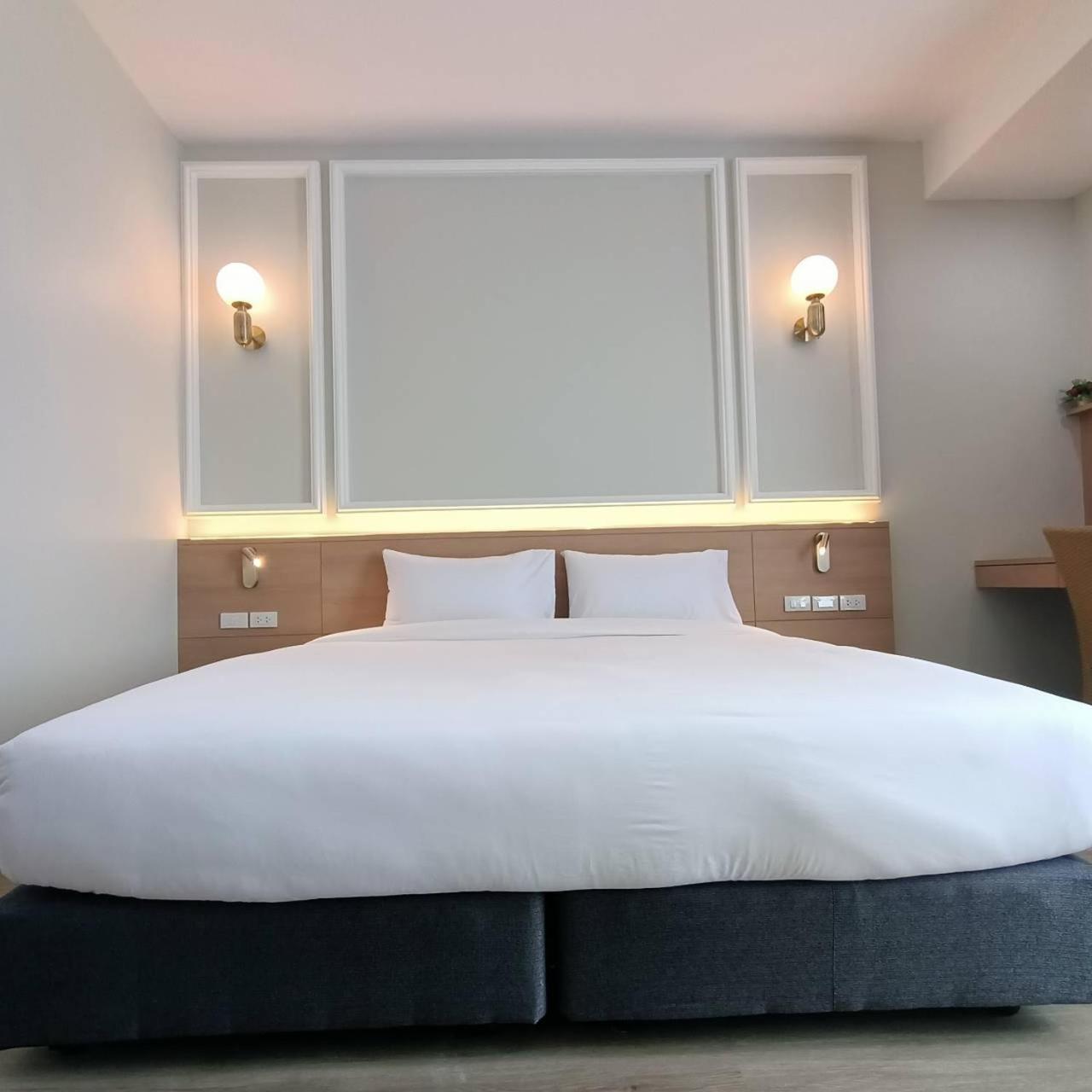 Mayflower Grande Suite Hotel Phitsanulok Εξωτερικό φωτογραφία