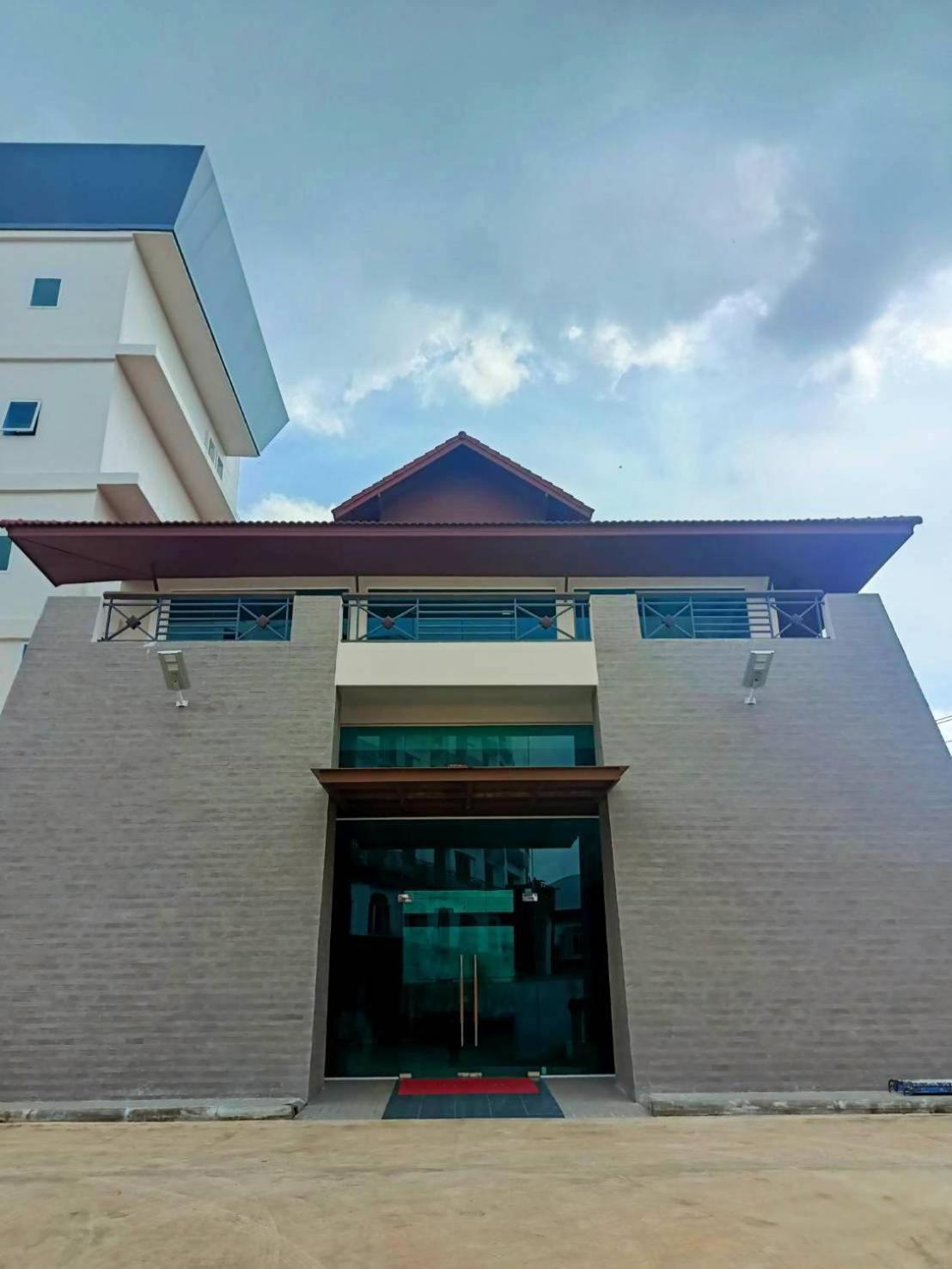 Mayflower Grande Suite Hotel Phitsanulok Εξωτερικό φωτογραφία