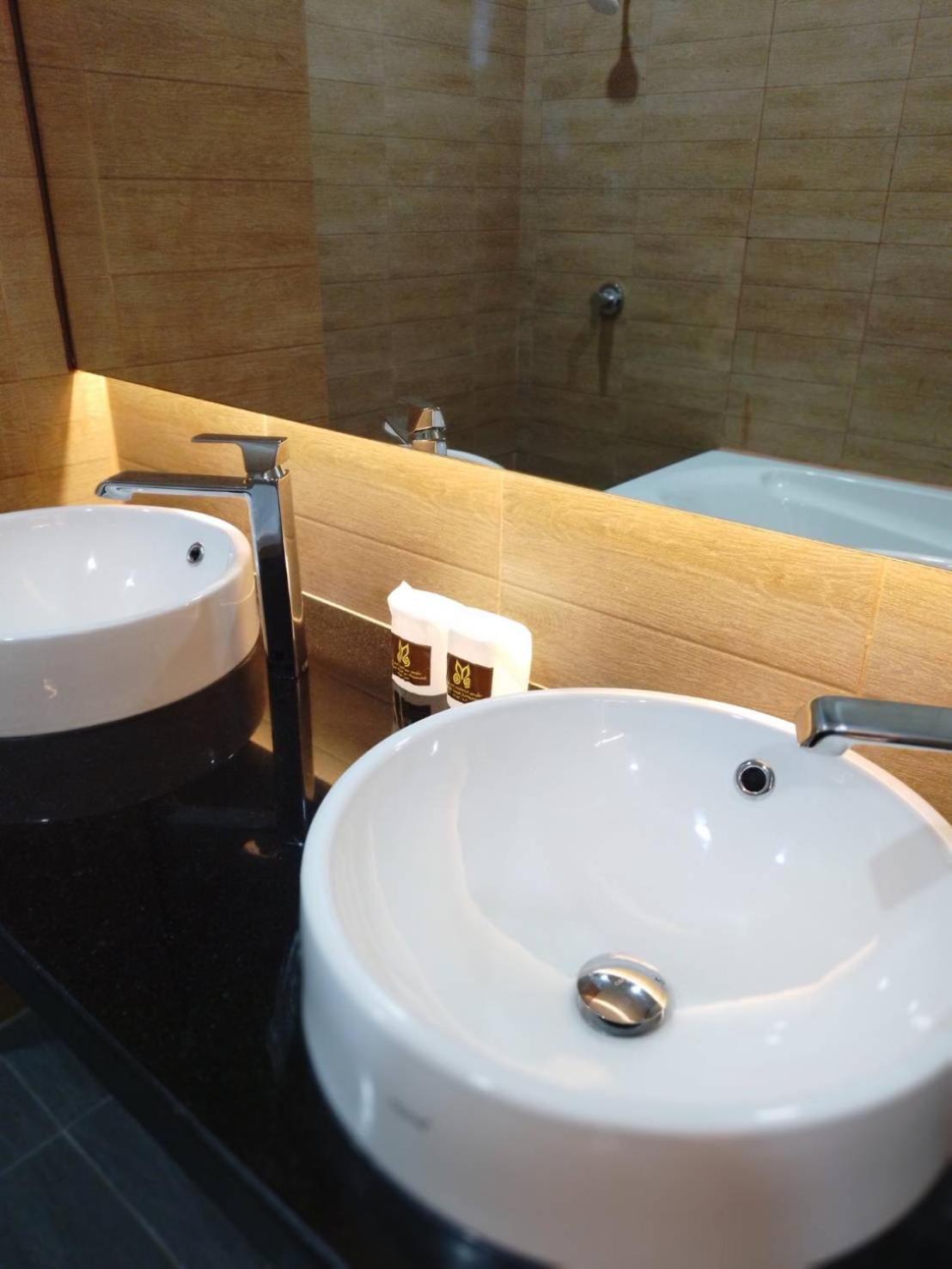 Mayflower Grande Suite Hotel Phitsanulok Εξωτερικό φωτογραφία